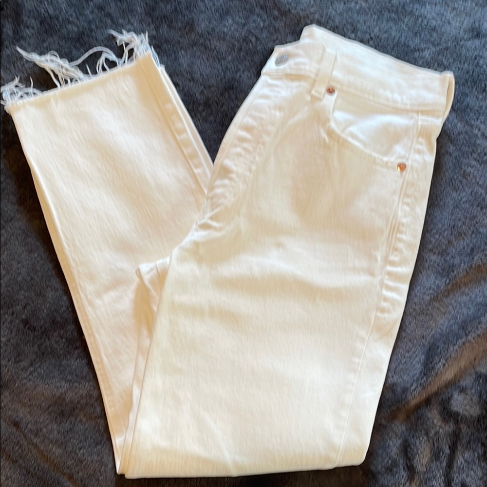 GAP White Frayed Hem Ankle Jeans